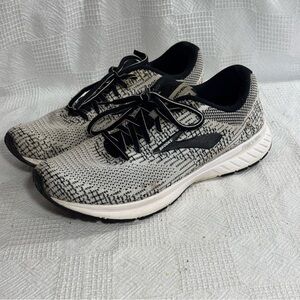 Brooks Revel 3‎ Low Top Running Shoes Sneakers Gray Black Women's Sz 11